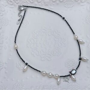 AM28 Handmade Freshwater Baroque Pearl Black Spinel Necklace